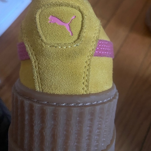 Puma X Fenty By Rihanna Cleated
Creeper Lace Up Suede Yellow Sz 9.5 - Picture 8 of 16